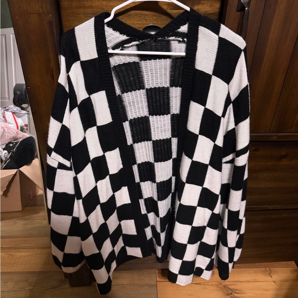 Bold Checkered Open Cardigan